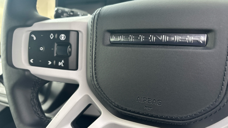 Land Rover Defender 3.0 D350 X-Dynamic HSE 90 3dr Auto Diesel Estate